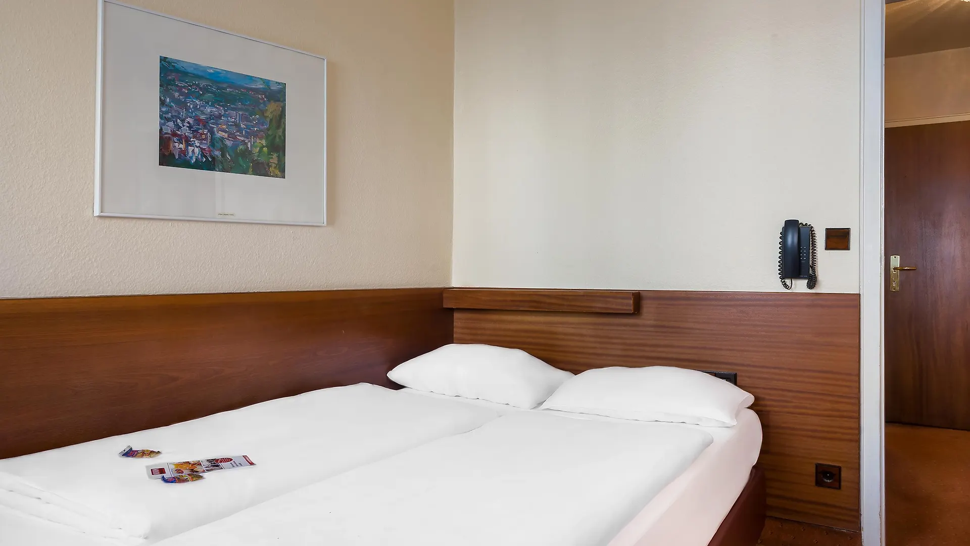 Hotel Plaza Inn Rieker Stuttgart Hauptbahnhof