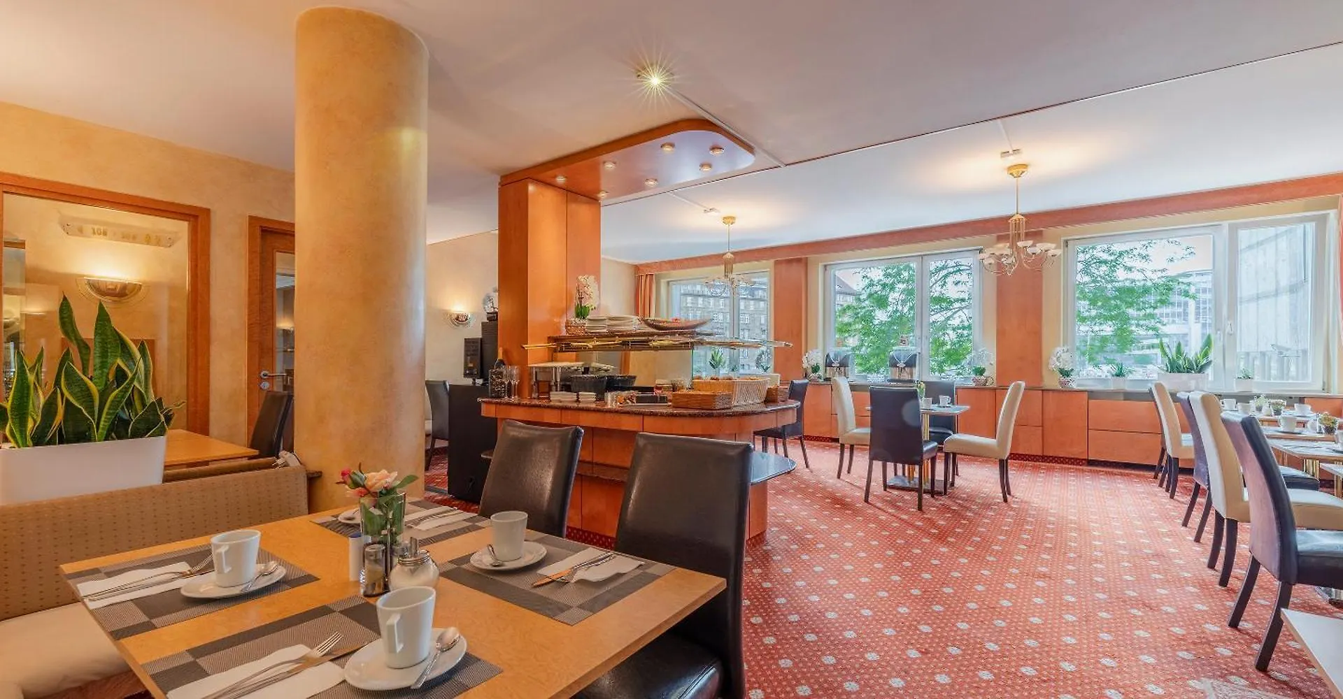 Hotel Plaza Inn Rieker Stuttgart Hauptbahnhof