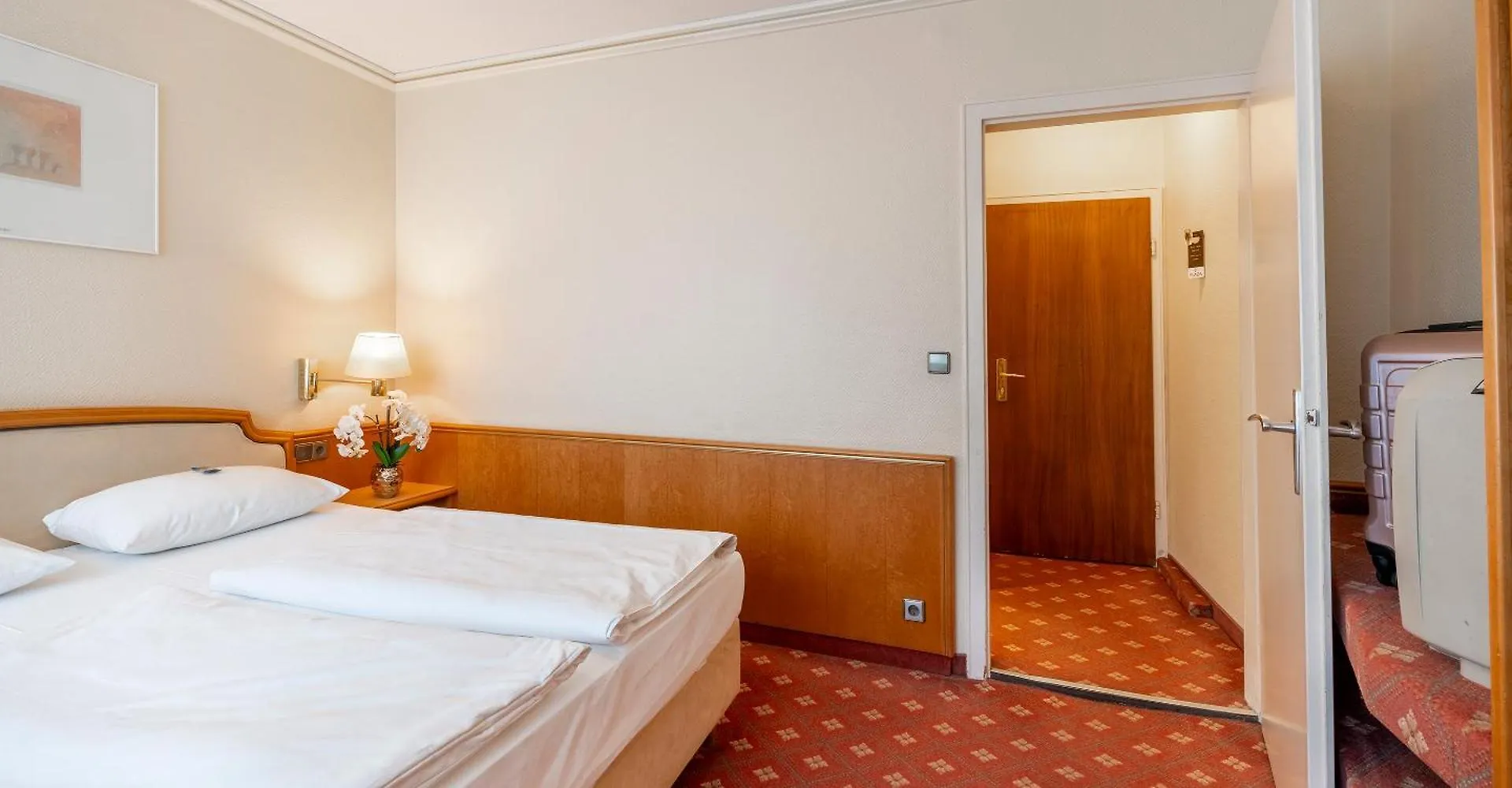 *** Hotel Plaza Inn Rieker Stuttgart Hauptbahnhof Niemcy