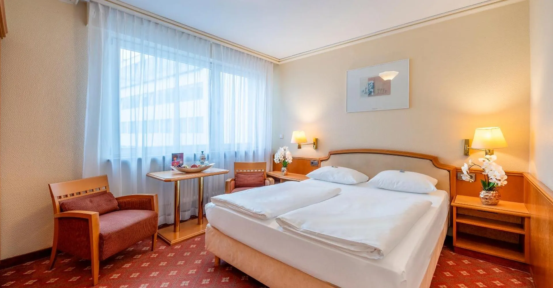 Hotel Plaza Inn Rieker Stuttgart Hauptbahnhof
