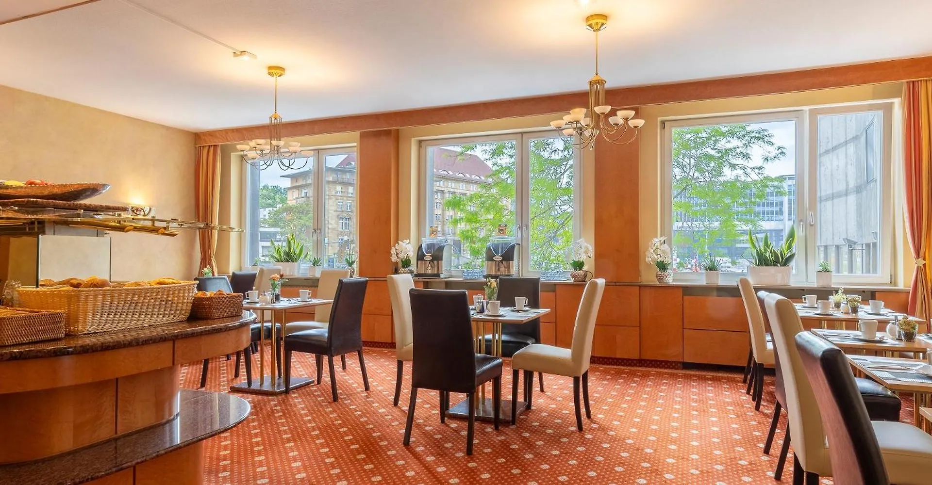 Plaza Inn Rieker Stuttgart Hauptbahnhof 3*,