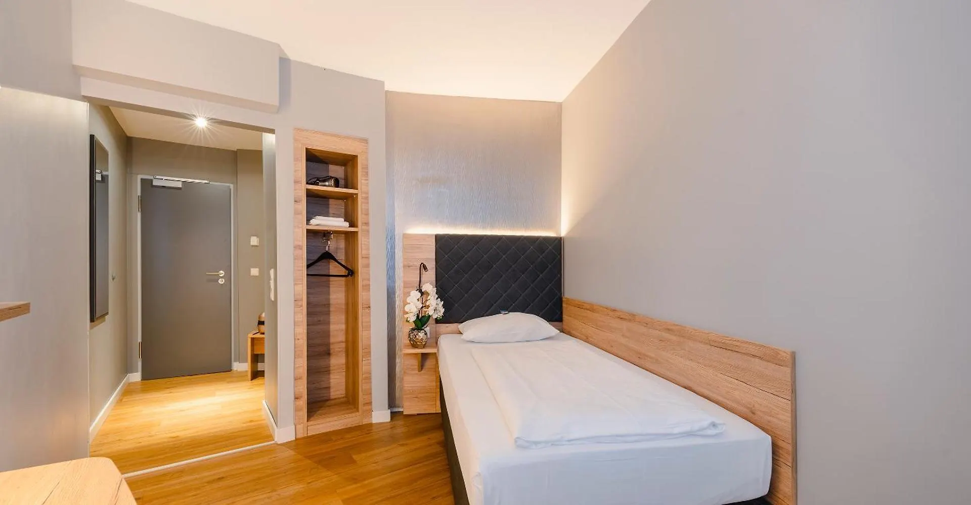 Plaza Inn Rieker Stuttgart Hauptbahnhof