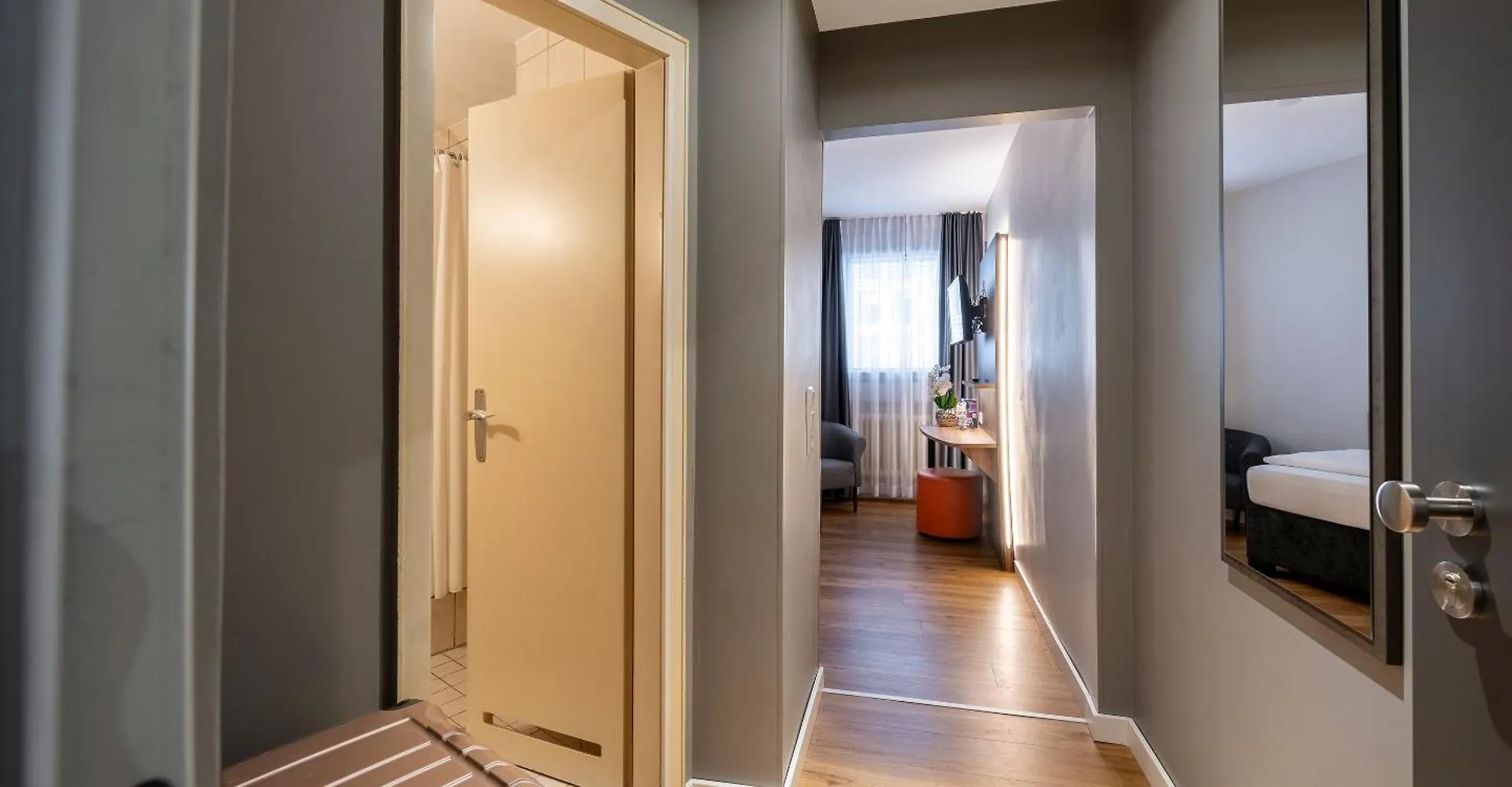 Plaza Inn Rieker Stuttgart Hauptbahnhof Hotel