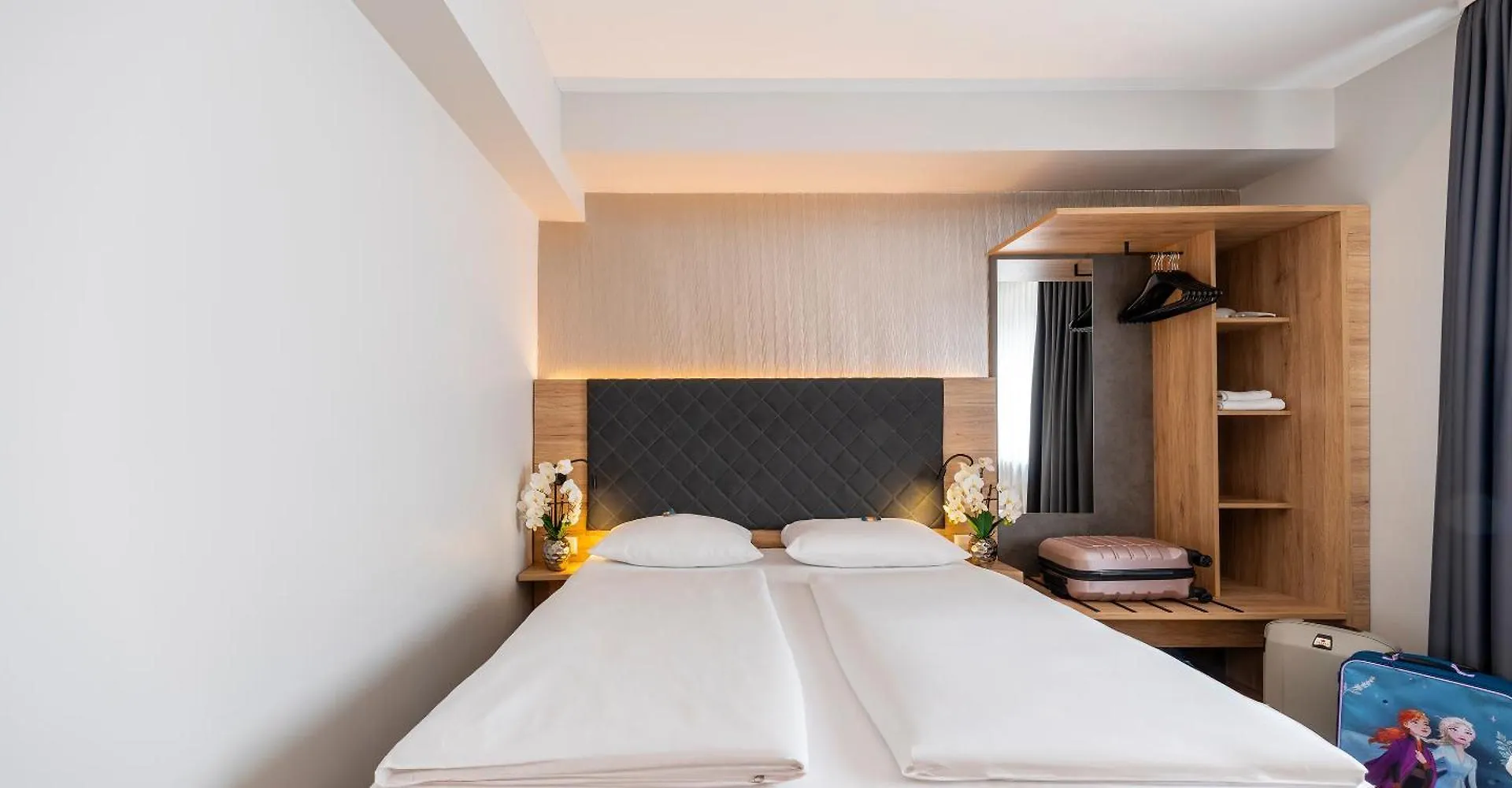 Hotel Plaza Inn Rieker Stuttgart Hauptbahnhof