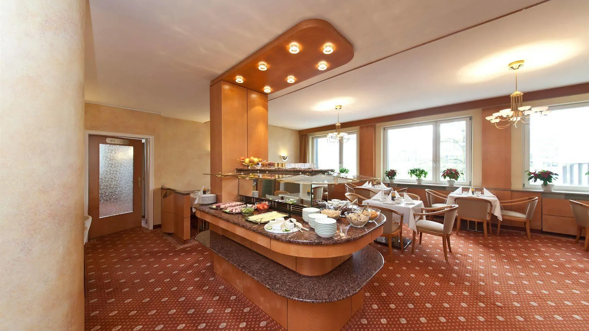 Hotel Plaza Inn Rieker Stuttgart Hauptbahnhof