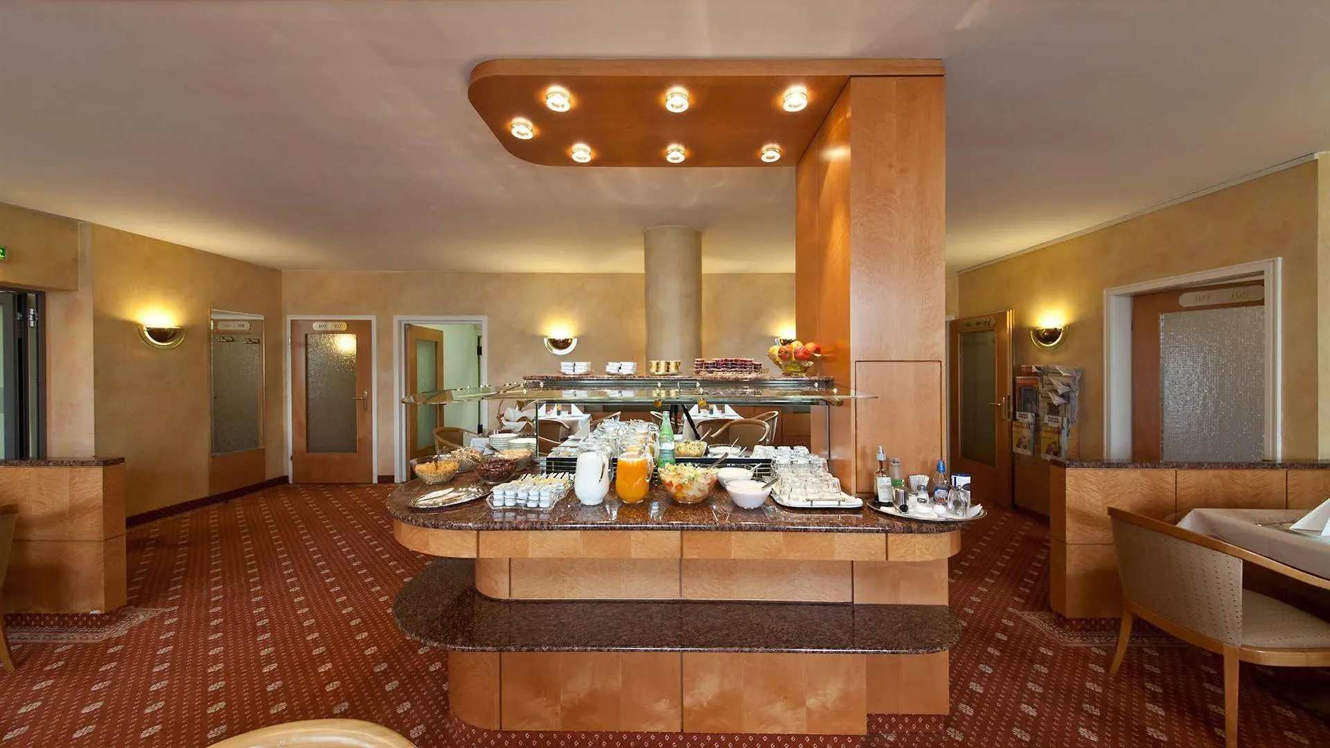 *** Hotel Plaza Inn Rieker Stuttgart Hauptbahnhof Germany