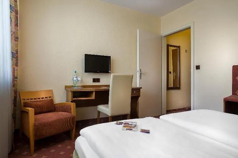 Plaza Inn Rieker Stuttgart Hauptbahnhof Отель